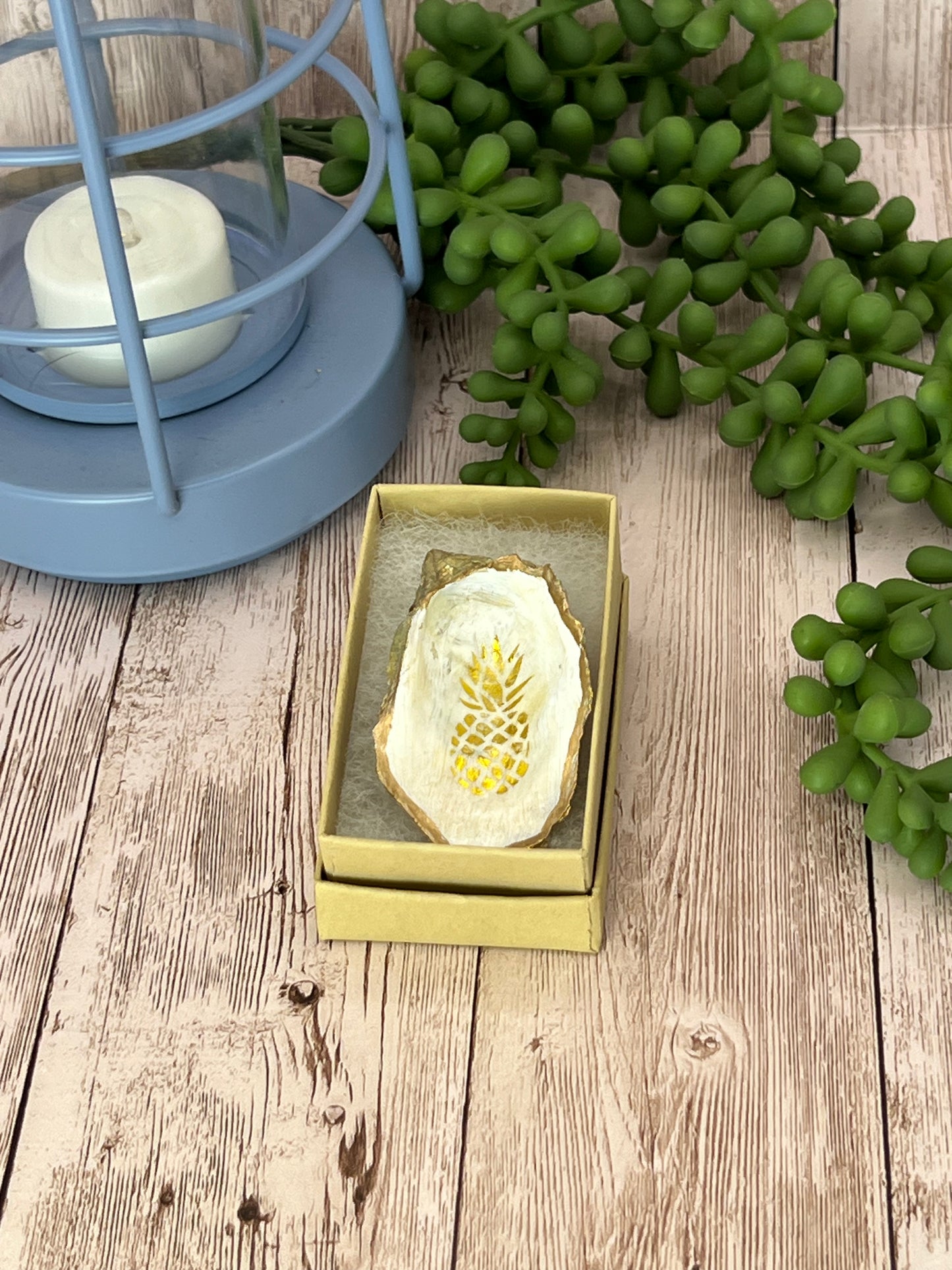 Mini Oyster Shell Ring Dish with Pineapple